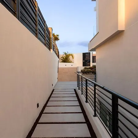 빌라 Exceptional Melodia Serenity 1 *